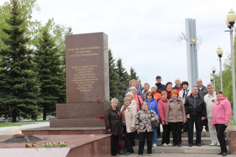 Ветераны Балаковской АЭС посетили парк Победы в г.Саратове_result (13).JPG