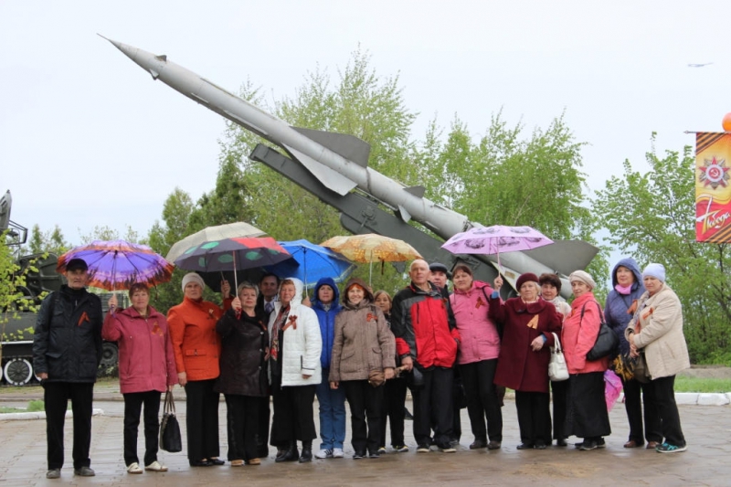 Ветераны Балаковской АЭС посетили парк Победы в г.Саратове_result (21).JPG