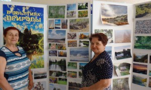 В помещении Совета ветеранов Балаковской АЭС прошла выставка фотографий «В объятиях природы», посвященная Году экологии в России