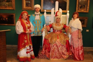 Великая императрица стала хозяйкой костюмированного бала, ведь по ее указу 255 лет назад был основан город Балаково